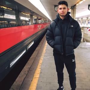 Meet your Posher, Johnny